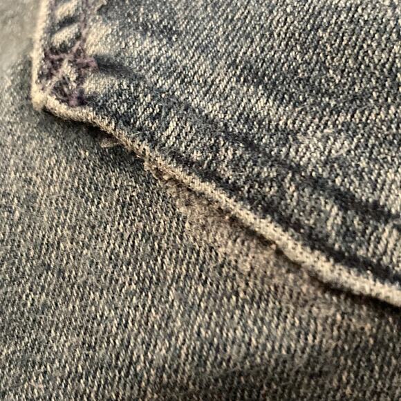 MOTHER The Looker in Groovin Distressed Jeans Size 26x 30 - Picture 13 of 14